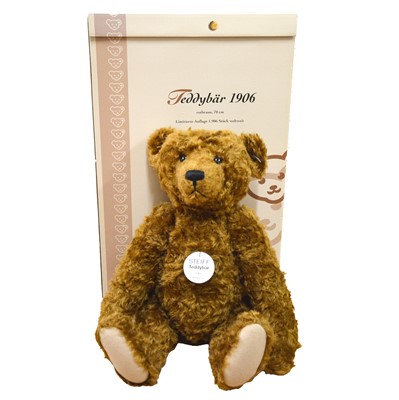 Lot 351 - Steiff 1906 replica teddy bear, 70cm, boxed