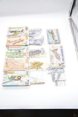 Lot 43 - Airfix 1/72 scale aircraft kits, boxed