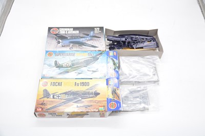 Lot 39 - Eleven Airfix 1/72 scale model aircraft kits, boxed