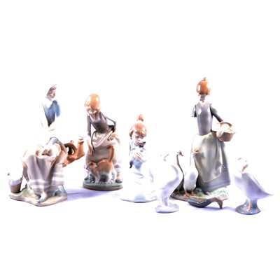 Lot 72 - Six Lladro figurines.