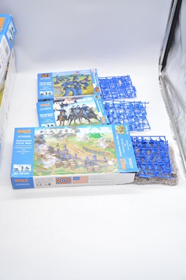 Lot 89 - Eight IMEX 1/72 scale model figures and diorama sets, boxed