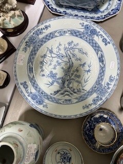 Lot 50 - Samson Armorial mug, Asian ceramics