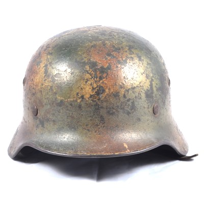 Lot 153 - German World War II steel helmet