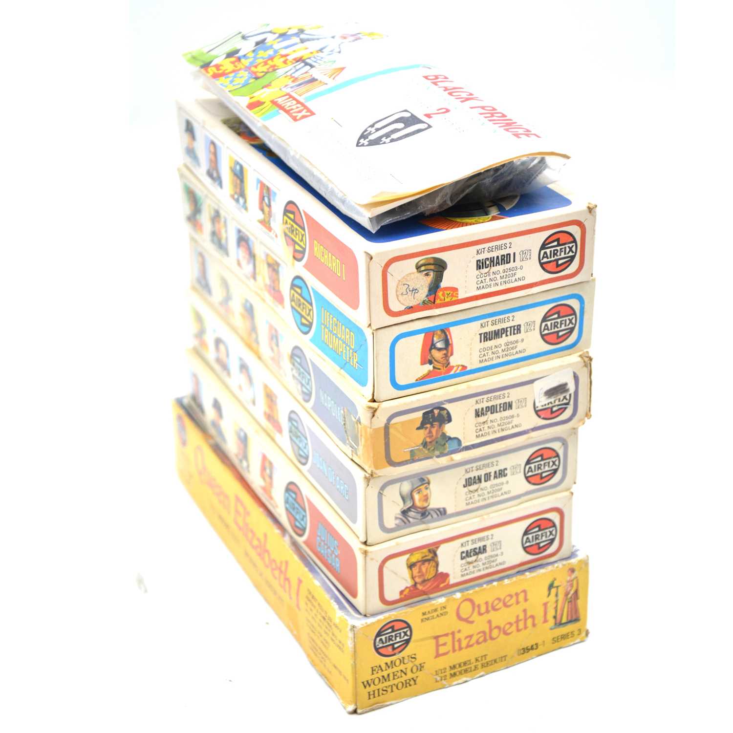 Lot 2 - Seven Airfix model kits, boxed or sealed packaging