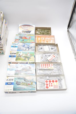 Lot 46 - Seventeen 1/72 scale model aircraft kits, boxed