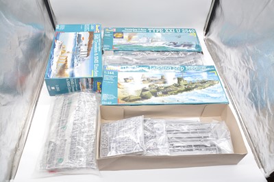 Lot 94 - Eleven model ship kits, Revell, Airfix and Mirage, boxed