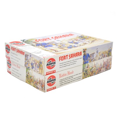 Lot 36 - Two Airfix series 6 model forts, boxed