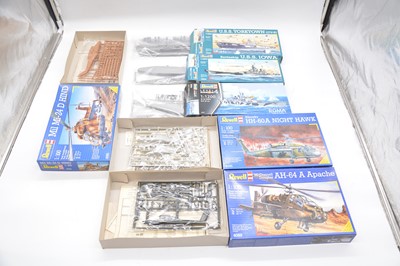Lot 135 - Thirteen Revell scale model ships and helicopters, boxed