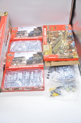 Lot 105 - Five Airfix 1/76 scale model dioramas and kits, boxed