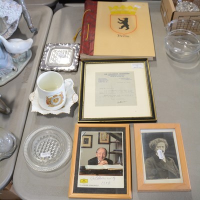Lot 74 - Small collection of ornaments, Horowitz signed photograph, etc.
