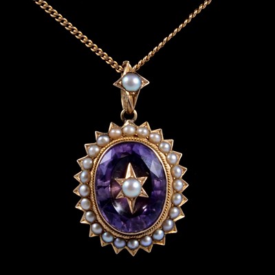 Lot 189 - An amethyst and pearl pendant and chain.