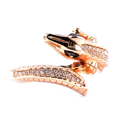 Lot 88 - Effy - a diamond set crocodile ring.