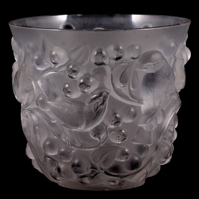 Lot 14 - Lalique Crystal, an 'Avallon' design vase, post 1945
