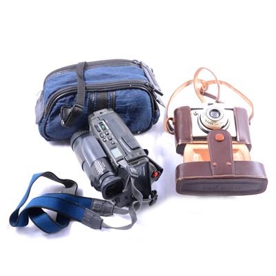 Lot 149 - A collection of SLR cameras, lenses etc.