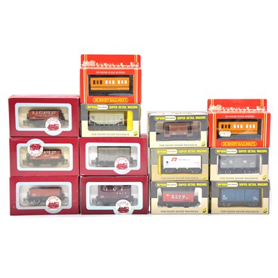 Lot 230 - Thirteen OO gauge freight cars, including Dapol, Wrenn and Hornby, boxed
