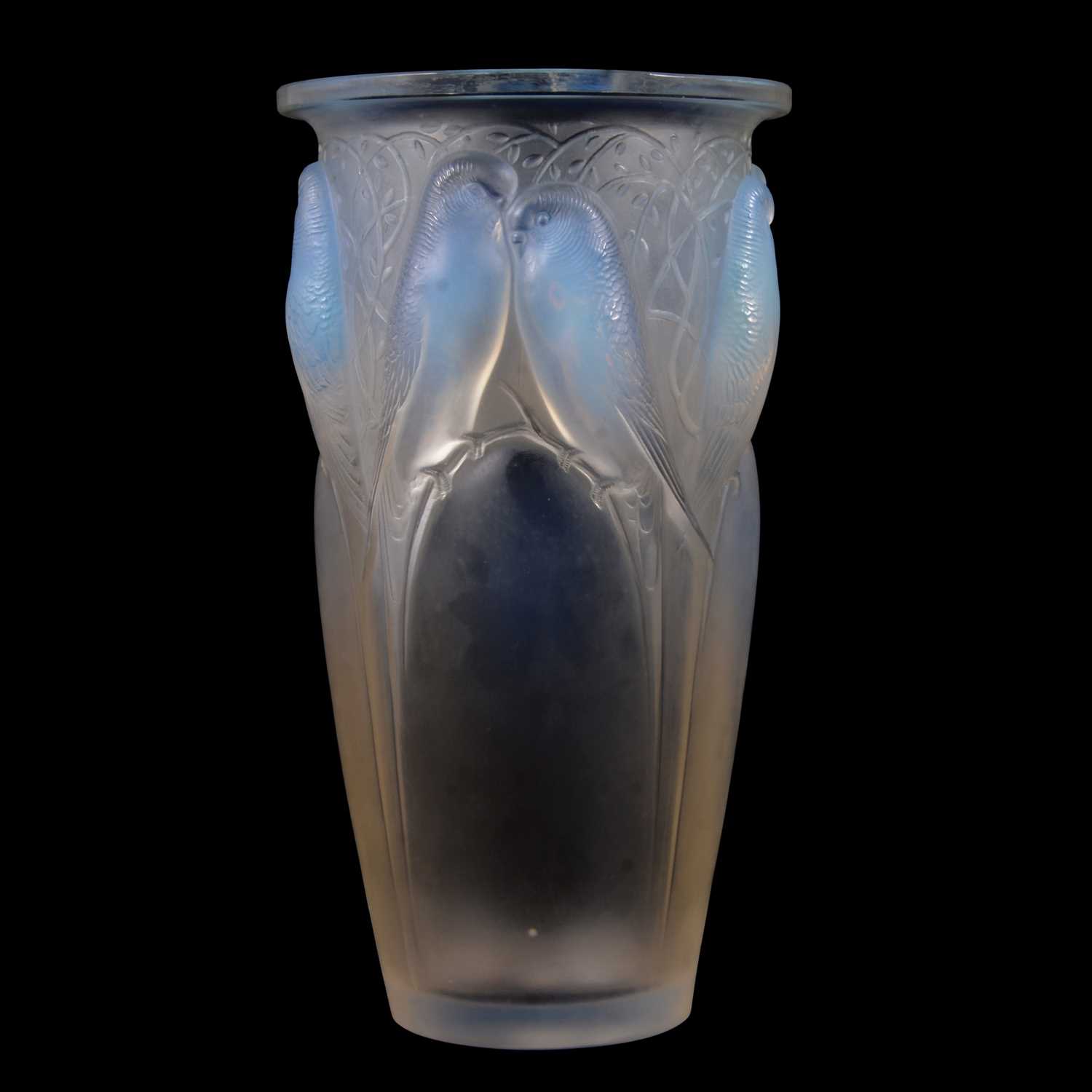 Lot 74 - René Lalique, 'Ceylan' an opalescent glass vase