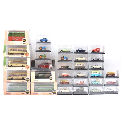 Lot 204 - Thirty-two Oxford 1/76 scale models, boxed