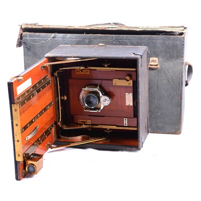 Lot 110 - A 'Junior Sanderson' folding plate camera, cased