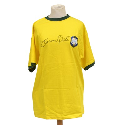 Lot 70 - Football memorabilia: replica Brazil shirt, signed by Pele