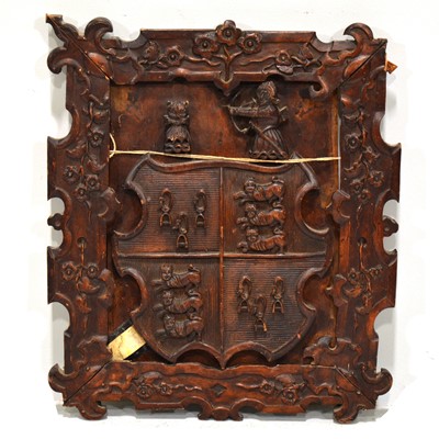 Lot 130 - Carved softwood crest