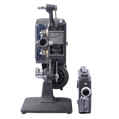 Lot 133 - Kodak Home 'Kodascope' projector, and a Cine 'Kodak' Eight model 20.