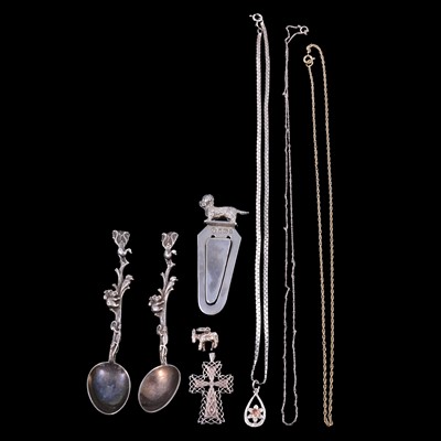 Lot 260 - Silver cross pendant, other silver trace chains, etc.