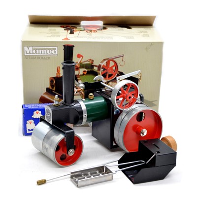 Lot 517 - Mamod SR1a live steam model, unused, boxed with accessories.