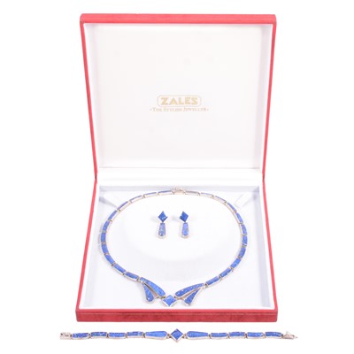 Lot 438 - A suite of sodalite and white metal jewellery.